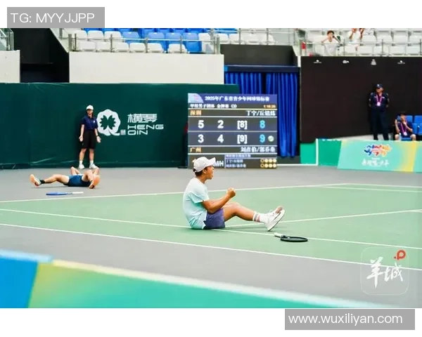 赛后分析广州网球队与南京网球队的默契配合与战术执行情况