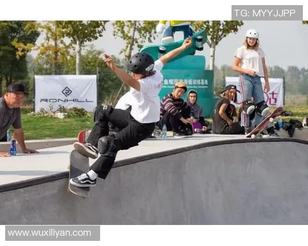 杭州滑板队在世界滑板锦标赛中的团队协作表现分析与点评